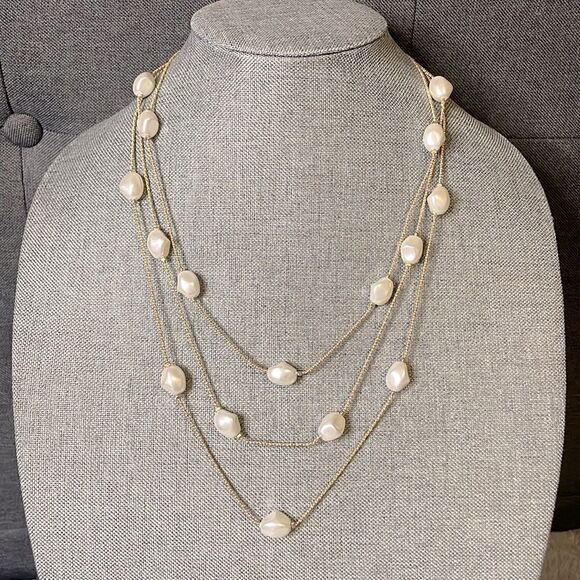 Charter Club Jewelry - 🌈 NWT Gold & Pearl necklace